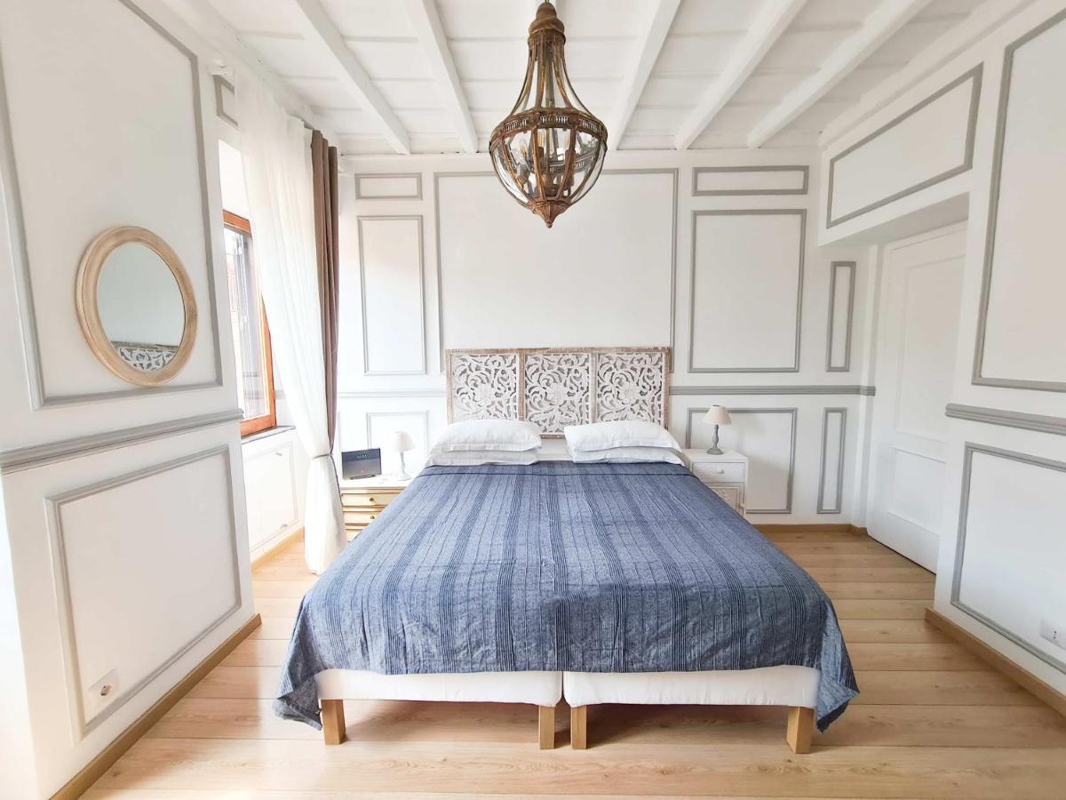 Via Vittoria Quattro Apartment Rome Bagian luar foto